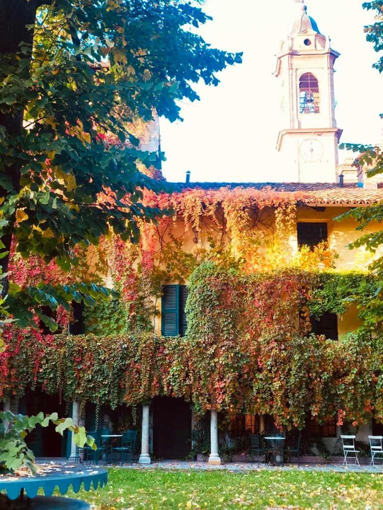Bed and Breakfast Palazzo Sismonda Corneliano d'Alba Zewnętrze zdjęcie