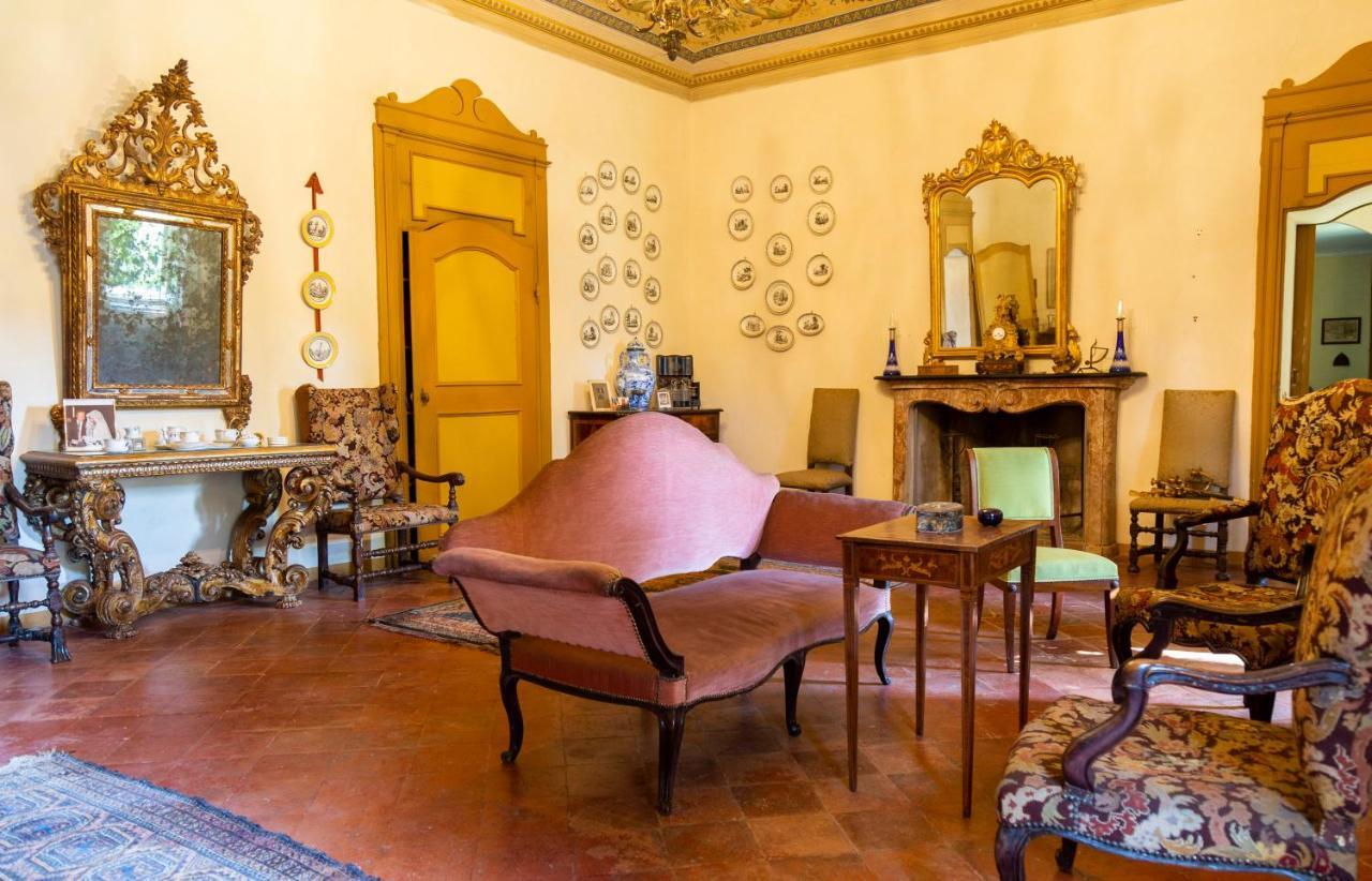 Bed and Breakfast Palazzo Sismonda Corneliano d'Alba Zewnętrze zdjęcie