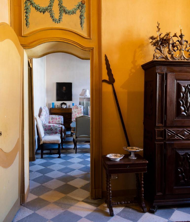 Bed and Breakfast Palazzo Sismonda Corneliano d'Alba Zewnętrze zdjęcie