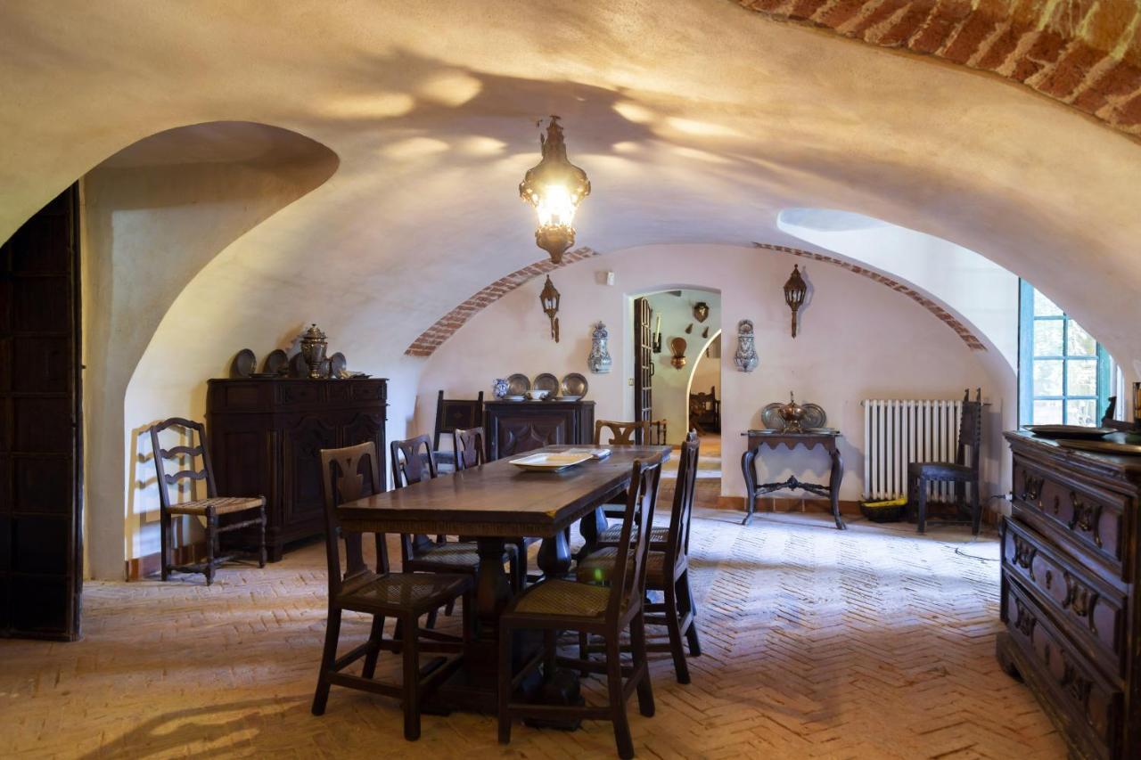 Bed and Breakfast Palazzo Sismonda Corneliano d'Alba Zewnętrze zdjęcie